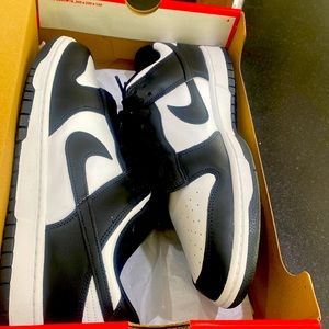 Nike Dunk Low Retro- PANDA